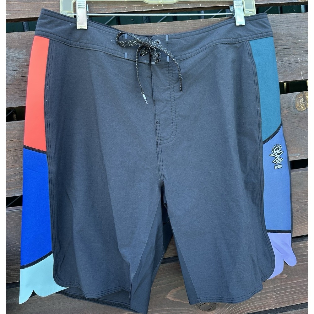 Rip Curl Mirage Cordura Fabric Ultimate Stretch Board Shorts Men's Size 34 EUC